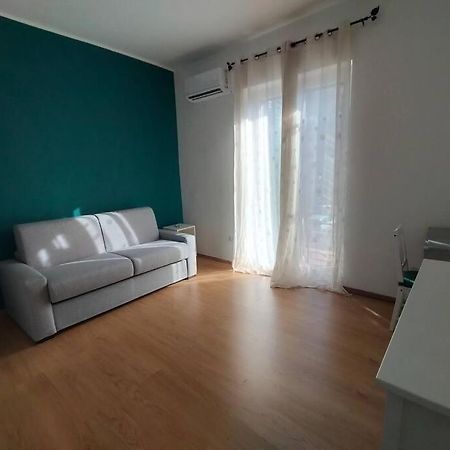 Aura Apartment Bari Exterior photo