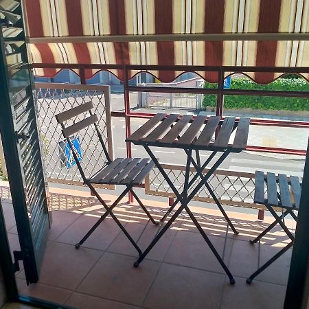 Aura Apartment Bari Exterior photo