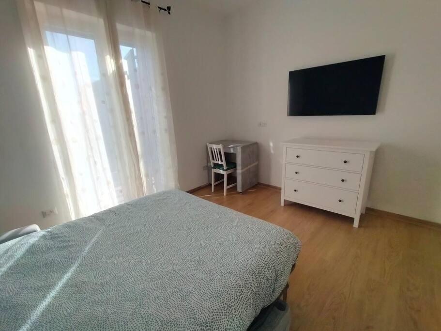 Aura Apartment Bari Exterior photo