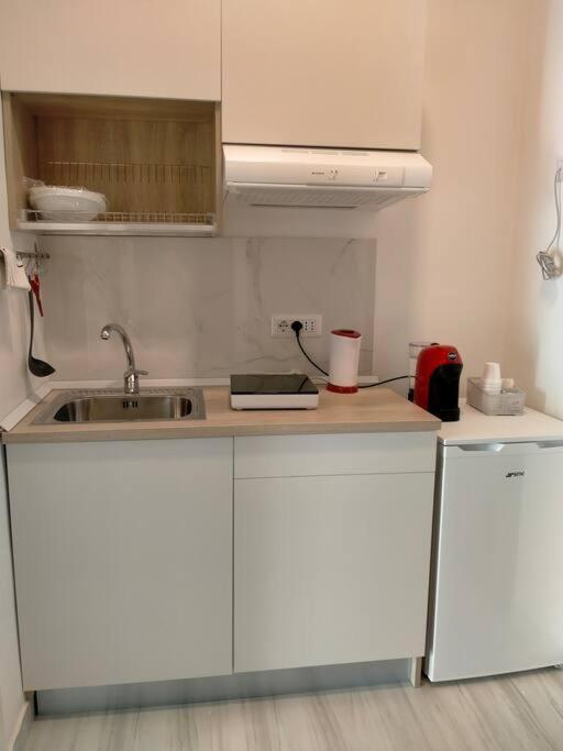 Aura Apartment Bari Exterior photo