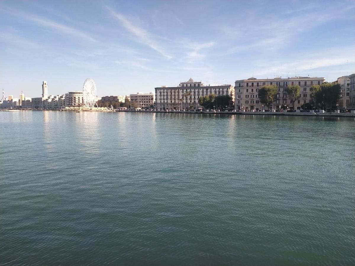 Aura Apartment Bari Exterior photo
